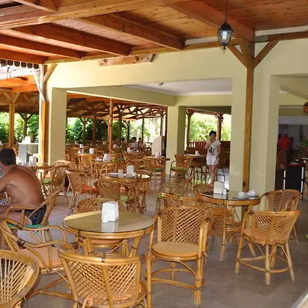 Larissa Hotel 4*