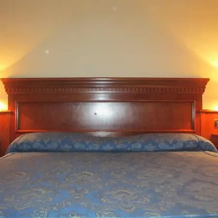 Larissa Hotel 4*