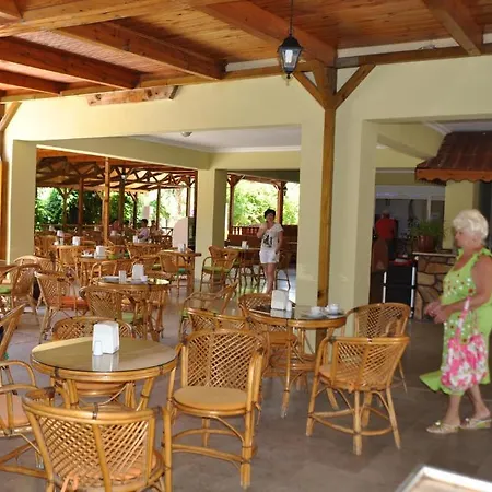 Hotel Larissa 4*